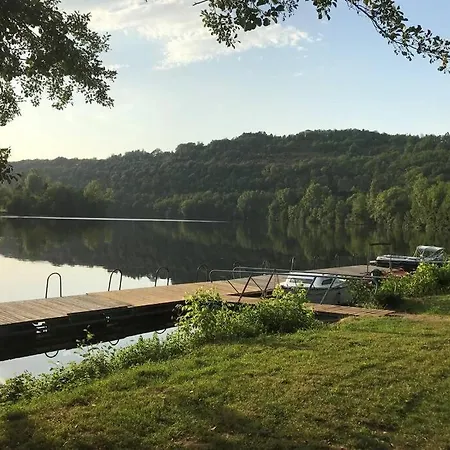 Les Petits Self Contained 2 Bedroom Apartment * Molieres (Dordogne)